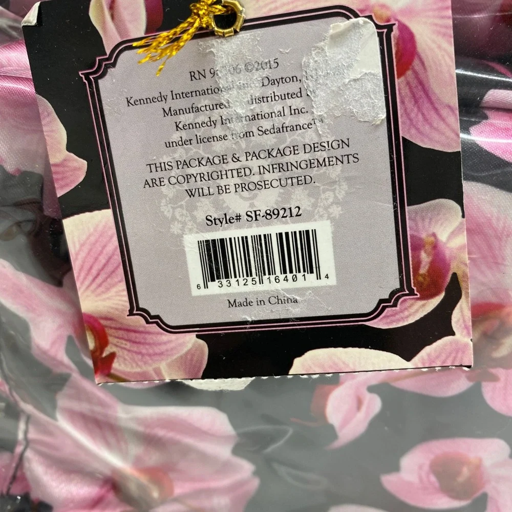 Sedafrance NWT 4 Piece Travel set